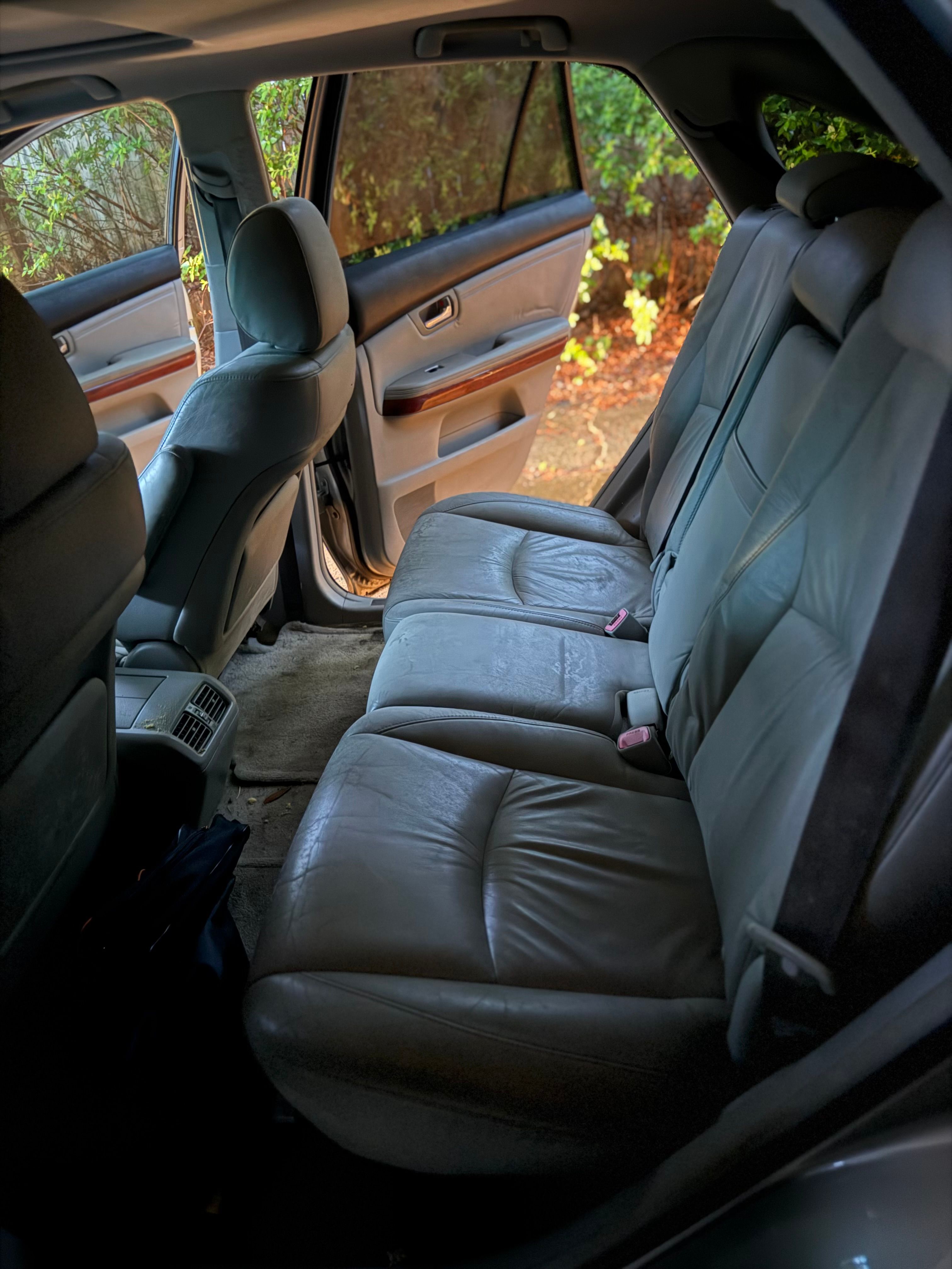 Used 2006 Lexus RX 330 FWD image 4