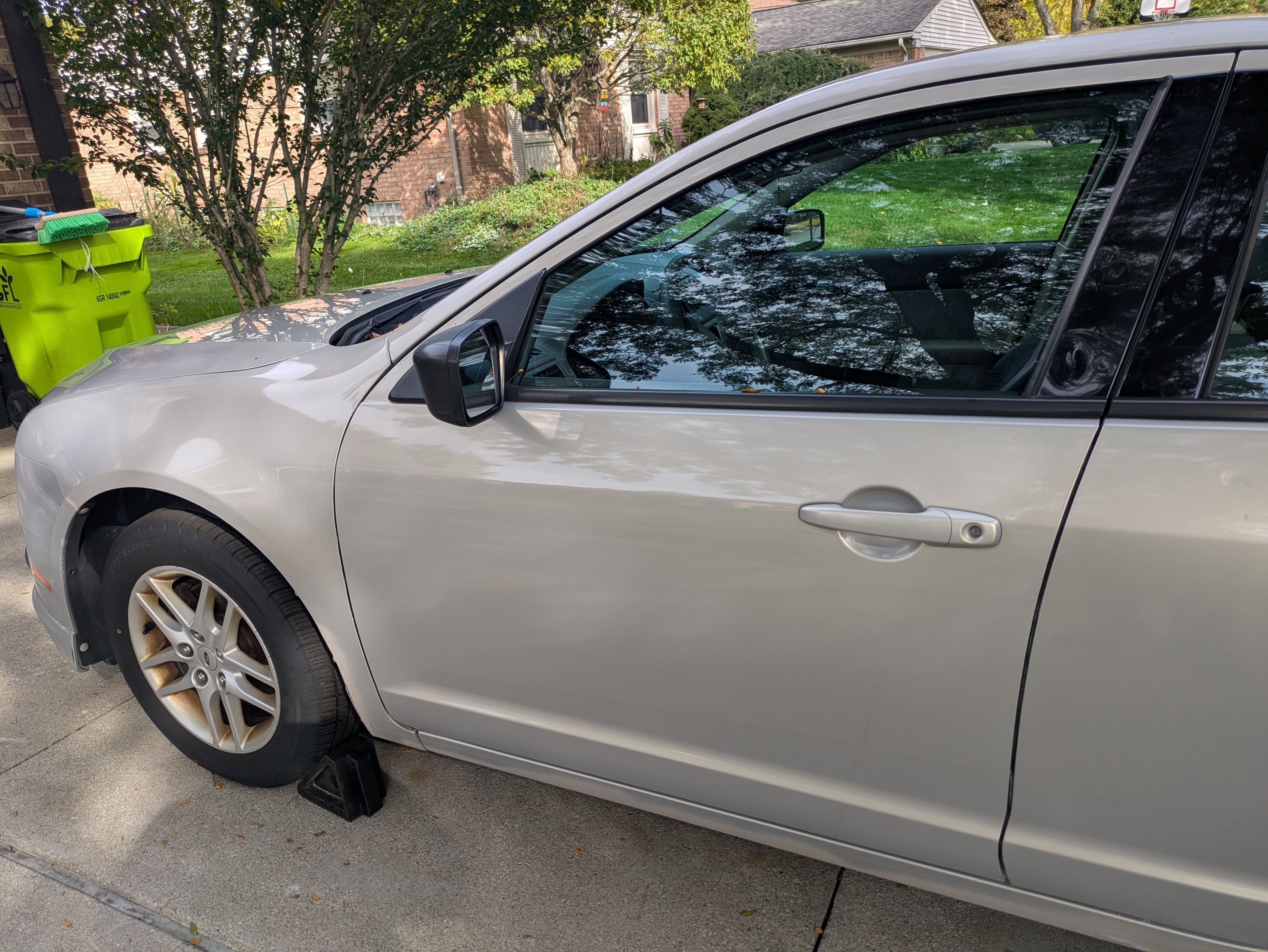 Used 2010 Ford Fusion S FWD image 18