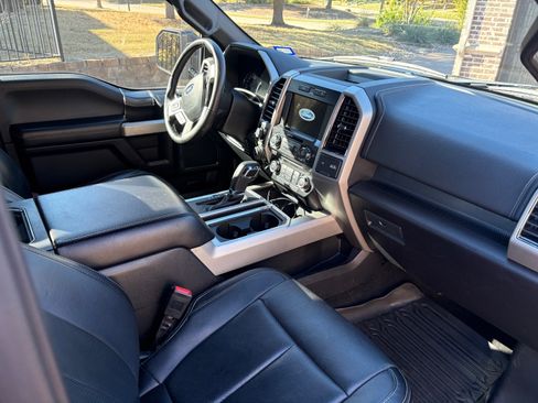 Used 2018 Ford F150 Lariat image 4