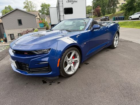Used 2022 Chevrolet Camaro SS RWD image 5