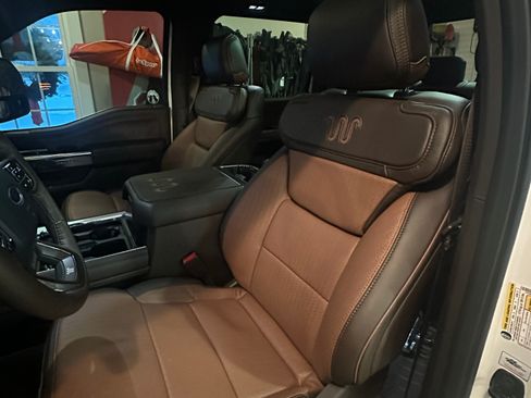 Used 2025 Ford F350 King Ranch w/ FX4 Off-Road Package image 6