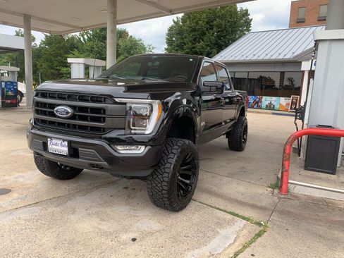 Used 2021 Ford F150 Lariat w/ Equipment Group 502A High AWD/4WD image 17