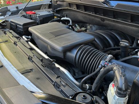 Used 2023 Chevrolet Tahoe High Country w/ Advanced Technology Package image 24