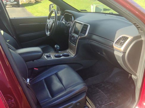 Used 2015 Jeep Grand Cherokee Limited image 9