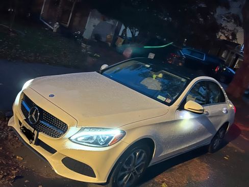 Used 2017 Mercedes-Benz C 300 4MATIC Sedan image 1