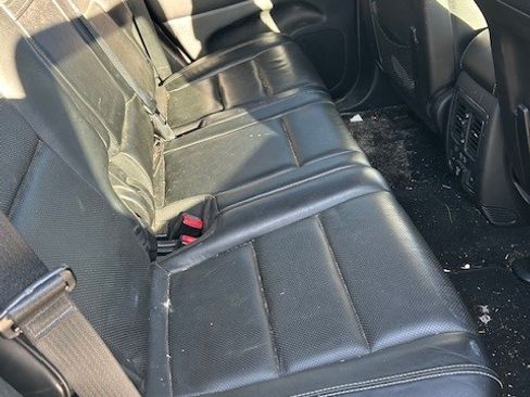 Used 2014 Jeep Grand Cherokee Overland w/ Advanced Technology Group image 4