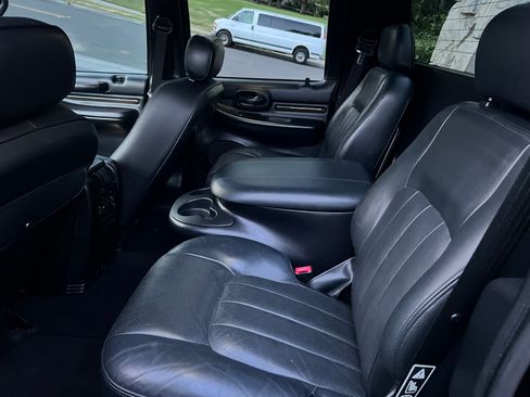 Used 2002 Lincoln Blackwood image 9