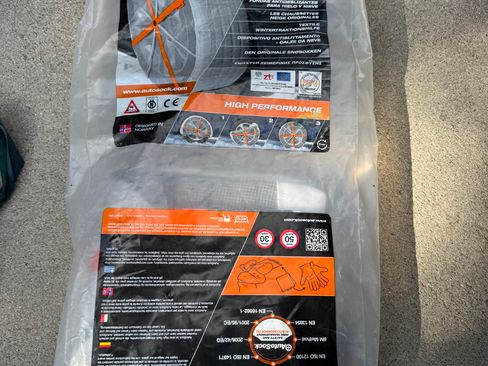 Used 2021 Volvo XC60 T8 Inscription Expression w/ Advanced Package AWD/4WD image 11