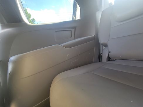 Used 2012 Honda Odyssey EX-L image 25