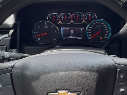 Used 2020 Chevrolet Tahoe 2WD image 23