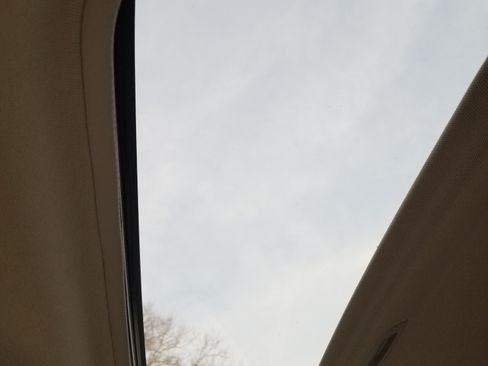 Used 2017 Subaru Outback 2.5i Limited image 16