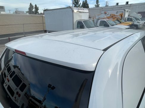 Used 2015 RAM C/V Tradesman image 6