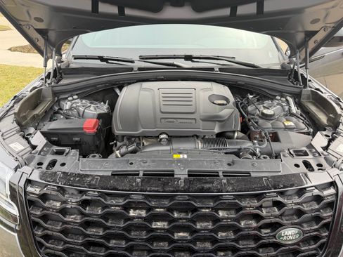 Used 2023 Land Rover Range Rover Velar S image 4