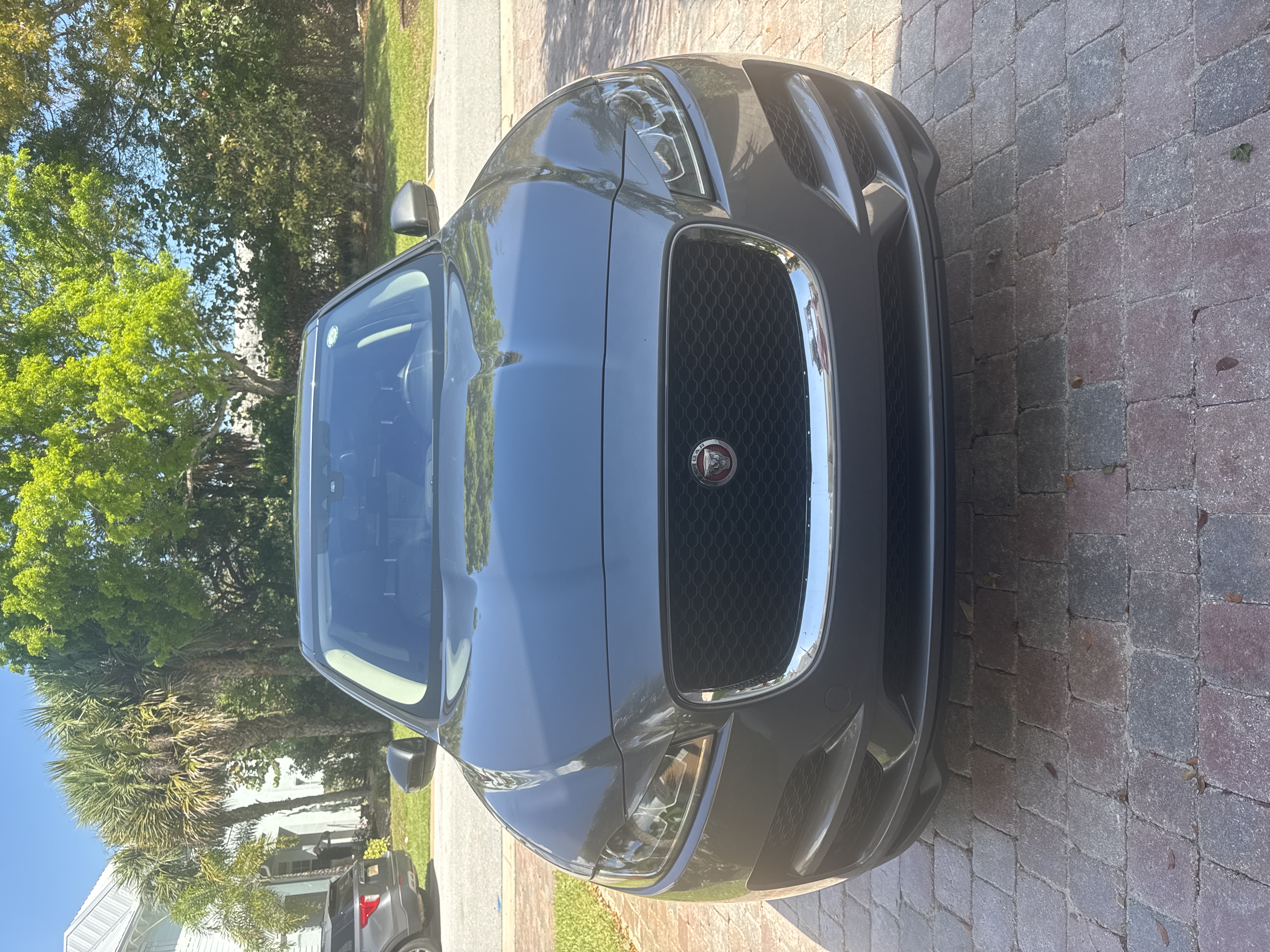 Used 2018 Jaguar F-PACE Premium AWD/4WD image 1