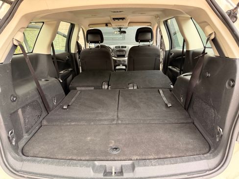 Used 2014 Dodge Journey American Value Package w/ Flexible Seating Group FWD image 26