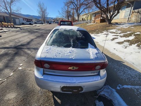 Used 2004 Chevrolet Cavalier Sedan w/ Preferred Equipment Group image 2