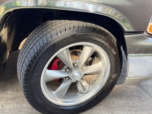 Used 2003 Chevrolet Suburban LT w/ LT Preferred Equipment Group image 8