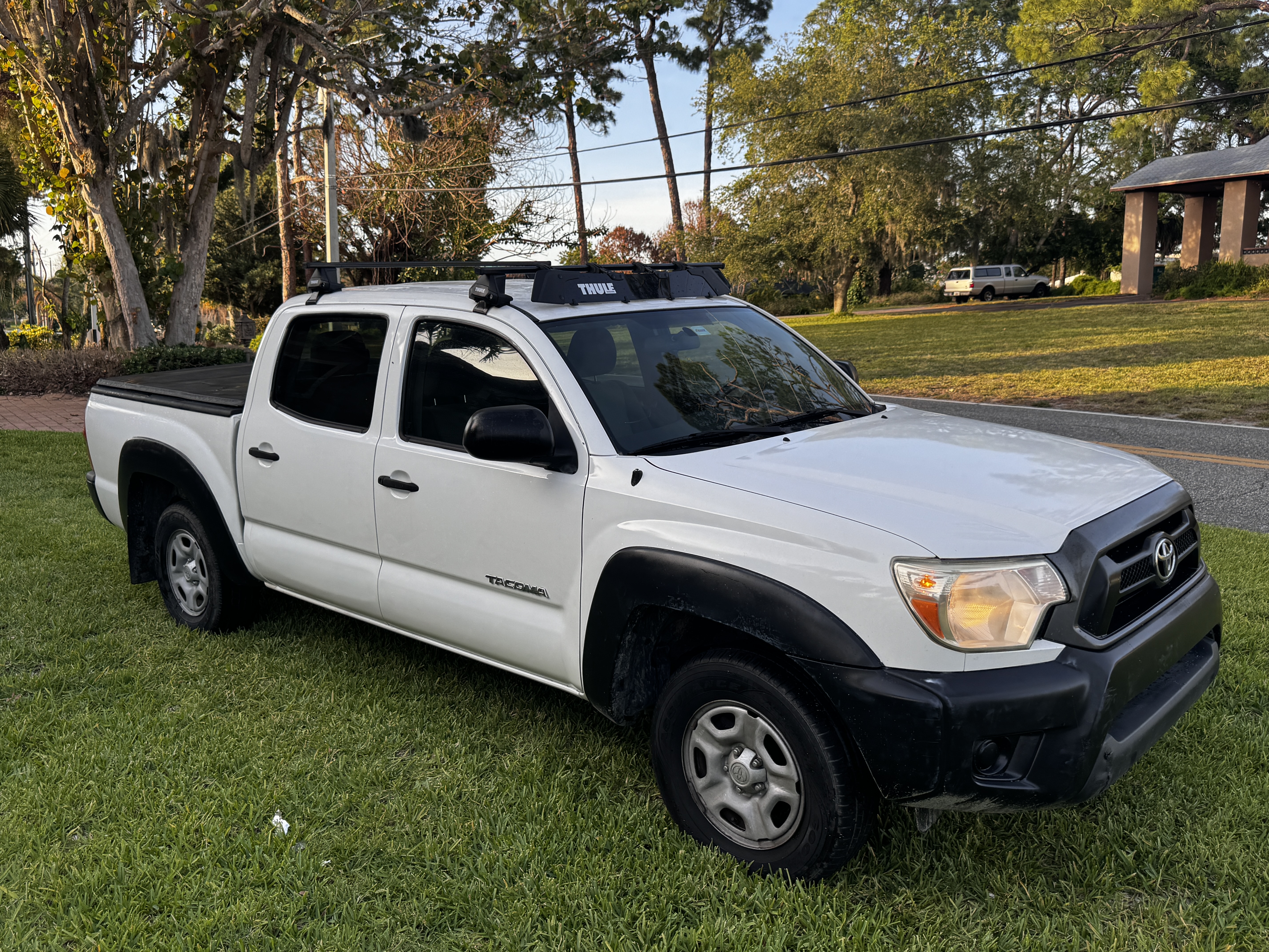 Used 2014 Toyota Tacoma 2WD Double Cab image 4