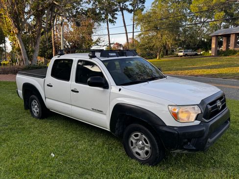 Used 2014 Toyota Tacoma 2WD Double Cab image 4
