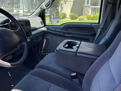Used 2002 Ford F250 4x4 Crew Cab Super Duty image 2