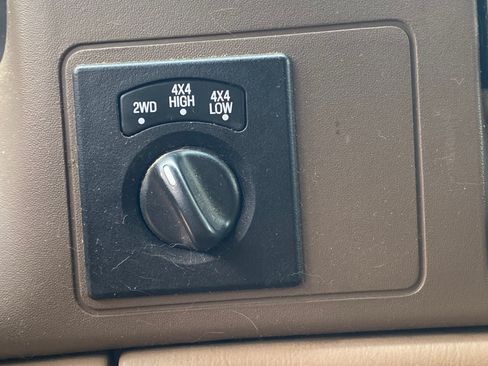 Used 1999 Ford F350 4x4 Crew Cab Super Duty image 2