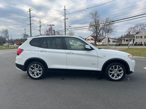 Used 2013 BMW X3 xDrive28i image 4