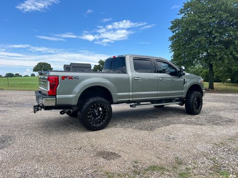 Used 2019 Ford F350 Lariat w/ Lariat Ultimate Package image 1
