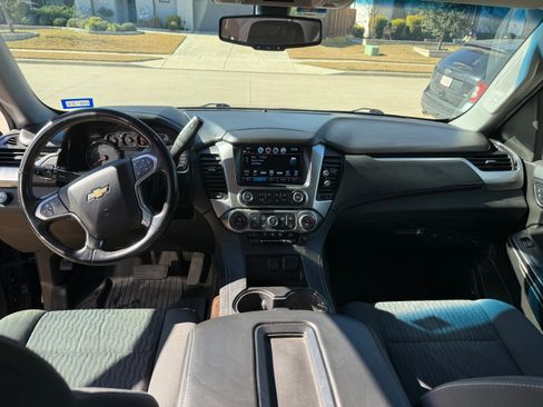 Used 2018 Chevrolet Tahoe LS image 13