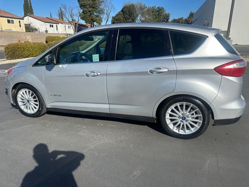 Used 2013 Ford C-MAX SEL image 10