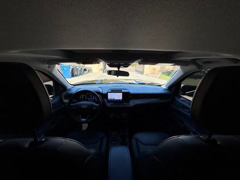 Used 2024 Ford Maverick Lariat w/ Black Appearance Package image 27