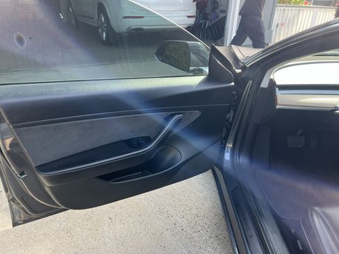 Used 2018 Tesla Model 3 Long Range image 14