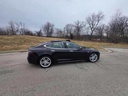 Used 2015 Tesla Model S P85D image 9