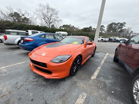 Used 2024 Nissan Z Performance w/ Heritage Edition image 2