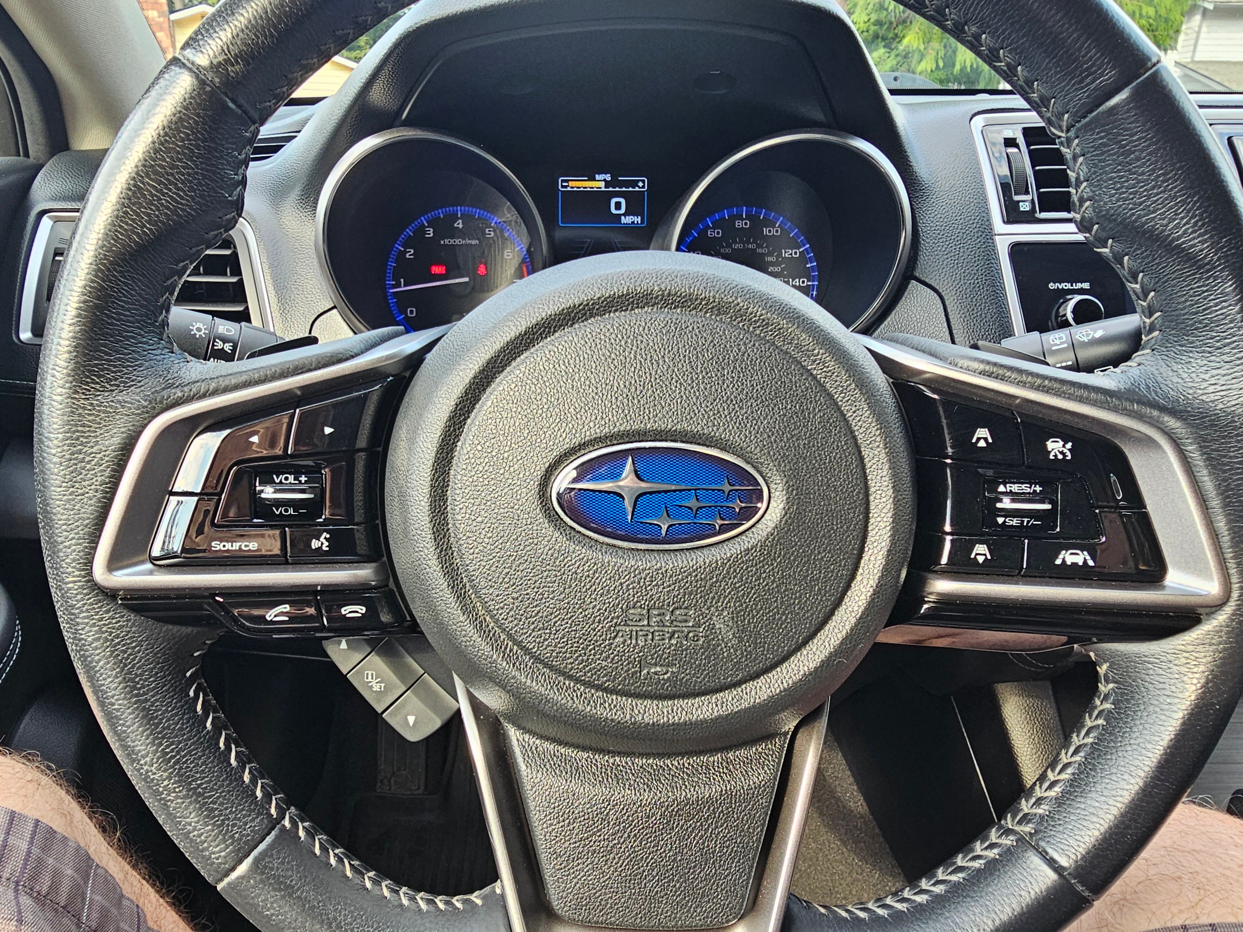 Used 2018 Subaru Outback 3.6R Limited AWD/4WD image 12