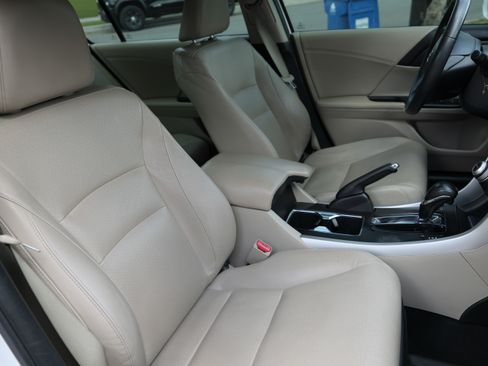 Used 2013 Honda Accord EX-L image 26