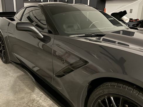Used 2018 Chevrolet Corvette Stingray Coupe w/ Battery Protection Package RWD image 8