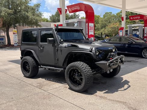 Used 2013 Jeep Wrangler Sport image 18