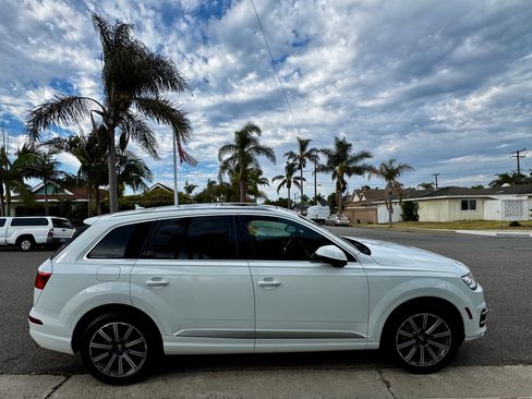 Used 2017 Audi Q7 3.0T Premium Plus w/ Premium Plus Package AWD/4WD image 5
