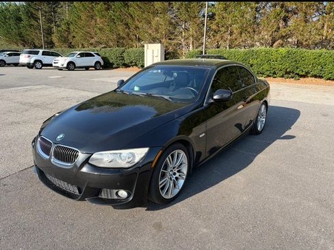 Used 2012 BMW 335i Convertible image 4