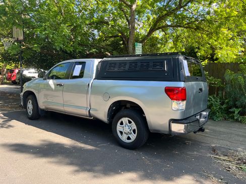 Used 2013 Toyota Tundra 4x4 Double Cab w/ Tow Pkg image 4