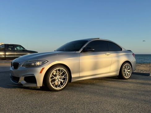 Used 2017 BMW M240i Coupe RWD image 5