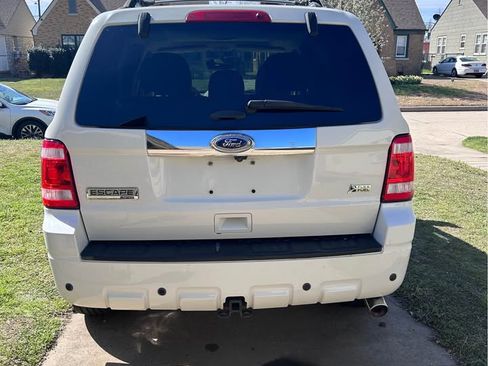 Used 2011 Ford Escape Limited w/ 302A Rapid Spec Order Code image 2