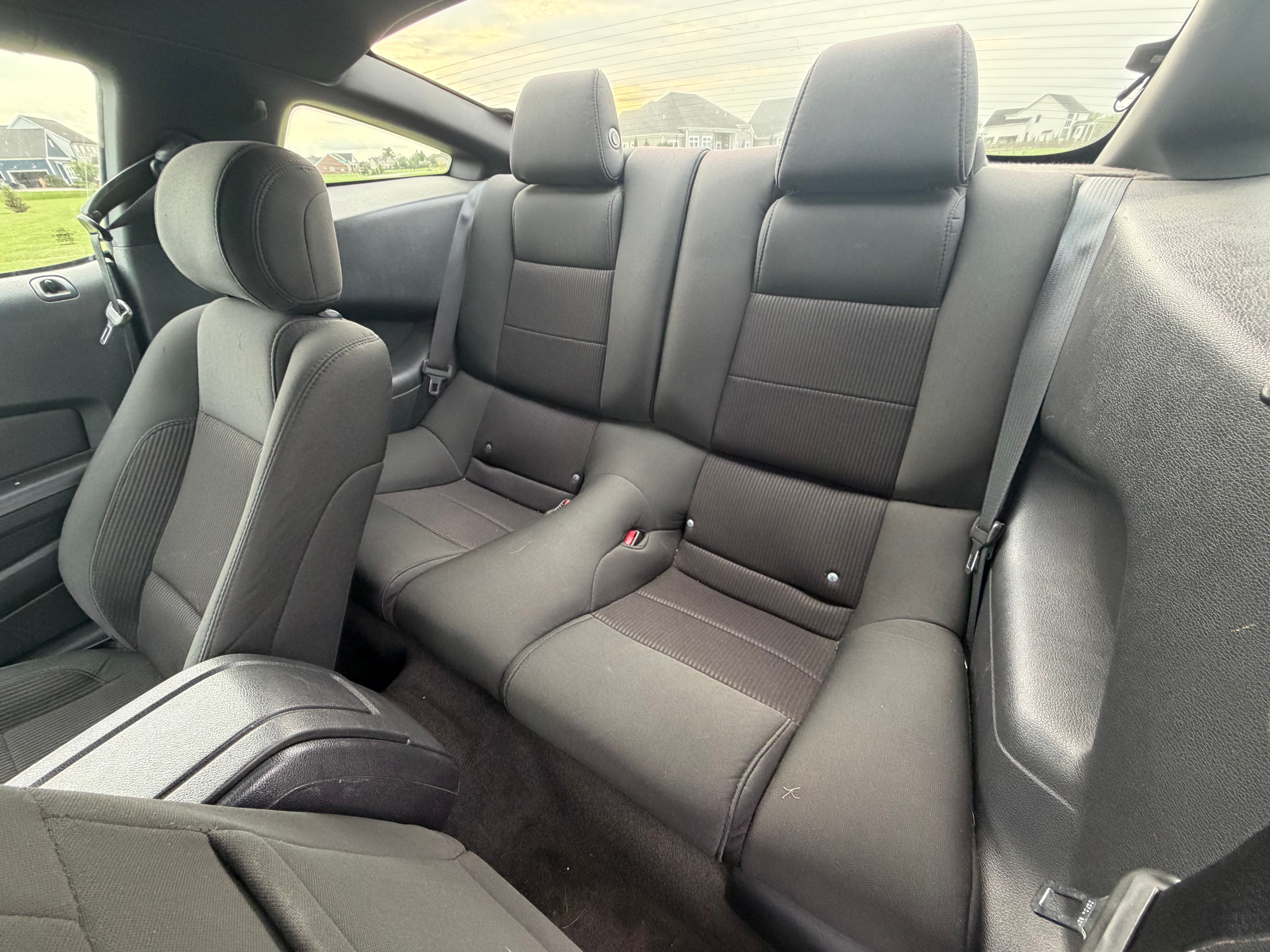 Used 2014 Ford Mustang Coupe RWD image 9