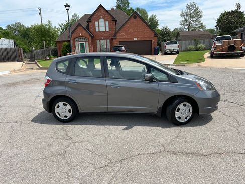 Used 2013 Honda Fit image 1