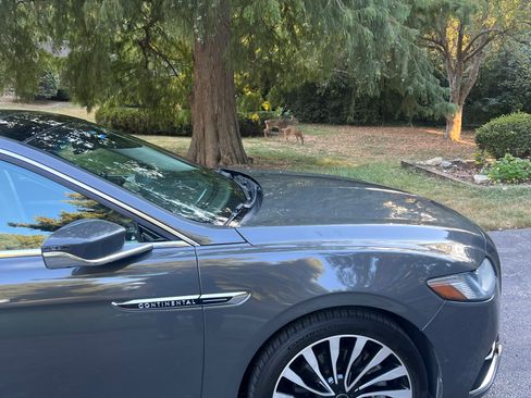 Used 2017 Lincoln Continental Black Label w/ Technology Package image 5