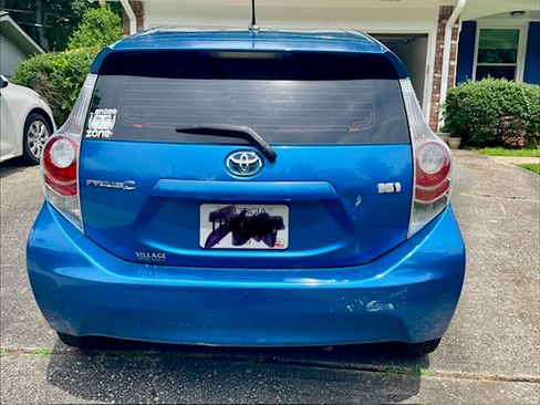 Used 2013 Toyota Prius C Two FWD image 16