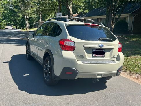 Used 2015 Subaru Crosstrek 2.0i Premium w/ Moonroof Package AWD/4WD image 5