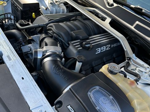 Used 2012 Dodge Challenger SRT8 image 10