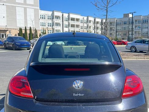 Used 2012 Volkswagen Beetle Turbo FWD image 6