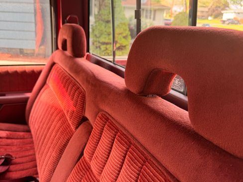 Used 1992 Chevrolet Silverado 1500 2WD Regular Cab image 10